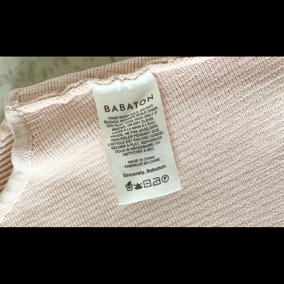 aritzia Babaton
Sculpt Knit Squareneck Cropped Tank - Picture 5 of 7